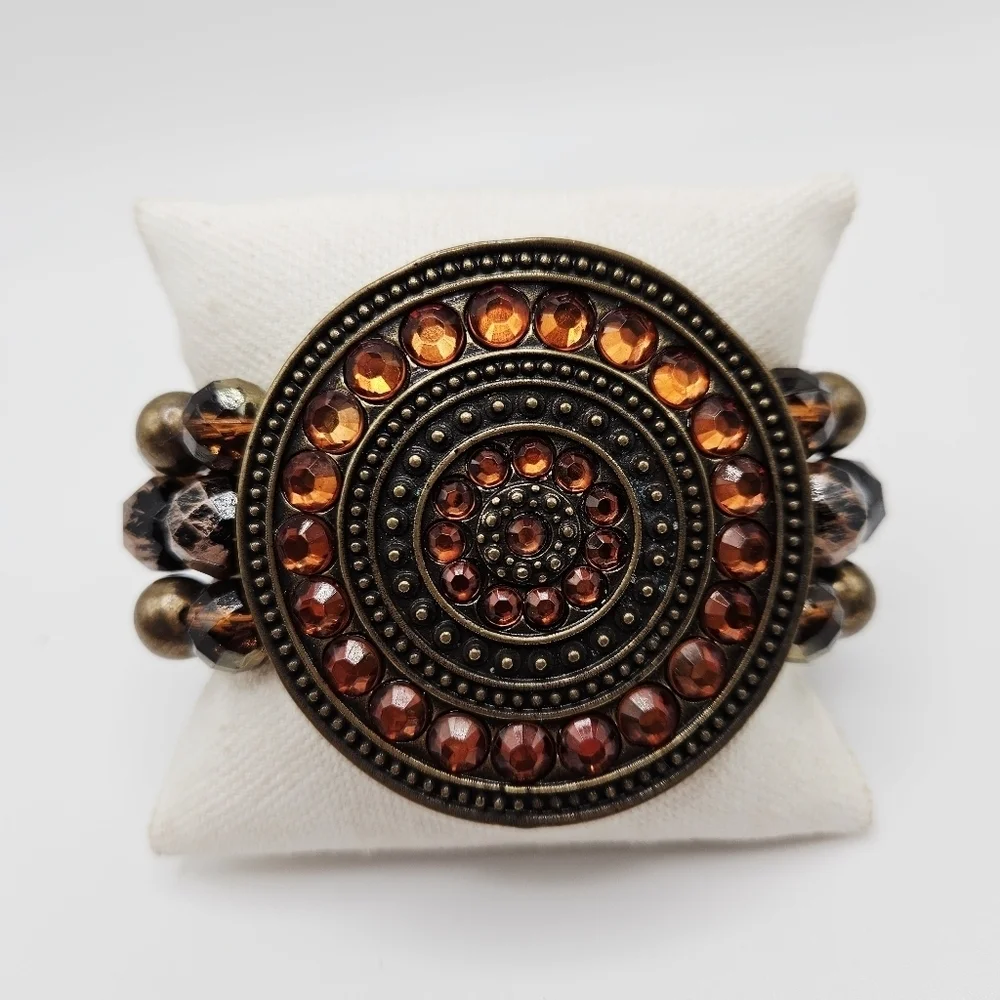 NEW VINTAGE Style & Co Amber Rhinestone Large Medallion Stretch Bracelet